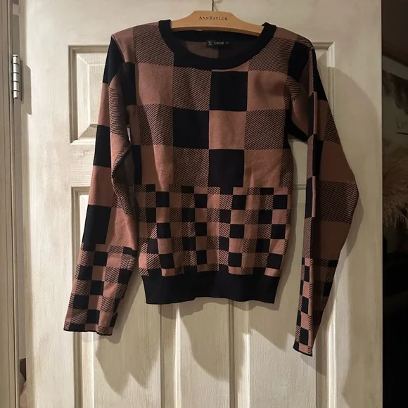 SHEIN Black and Brown Knit Set - Picture 2 of 5